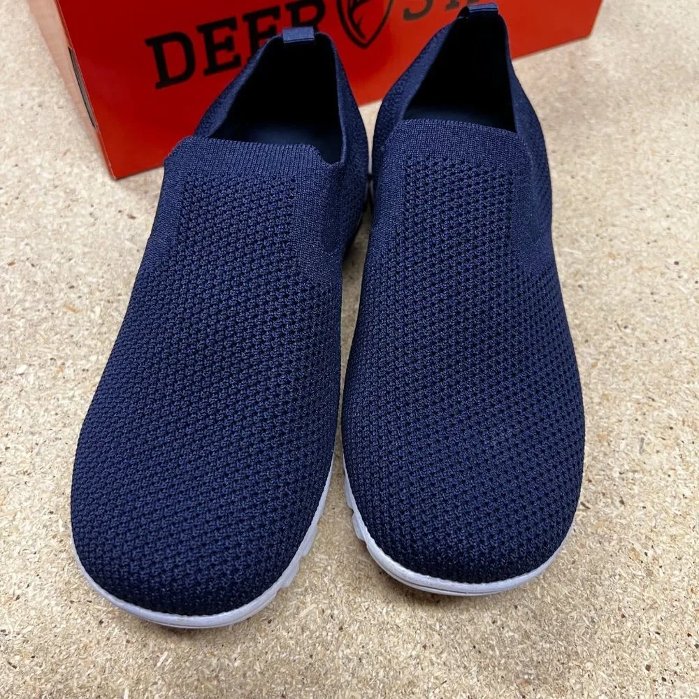 Deer stags no Sox slip on boys sneakers‎ size 5